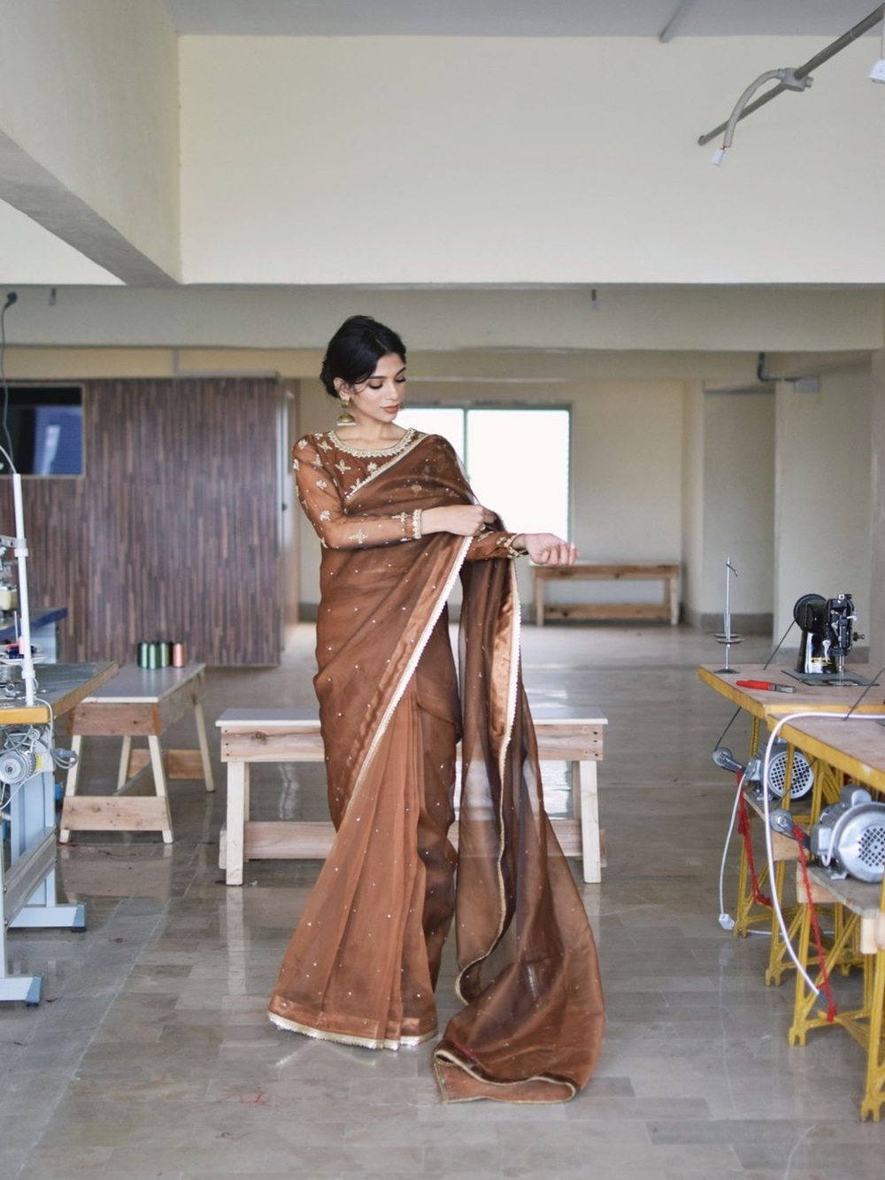 BROWN ORGANZA SAREE - Pakistani Indian